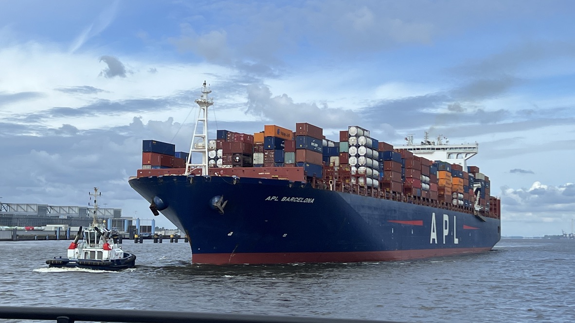 28983677-0294-4848-98BF-8E73AE0FBC49_1_105_c